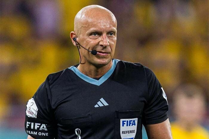 Szymon Marciniak wasit asal Polandia (ist)